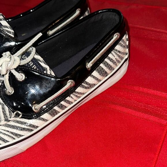 Sperry Black and White Sequin Sneakers with Eye-Catching Zebra Design Size 8.5 - Picture 6 of 12